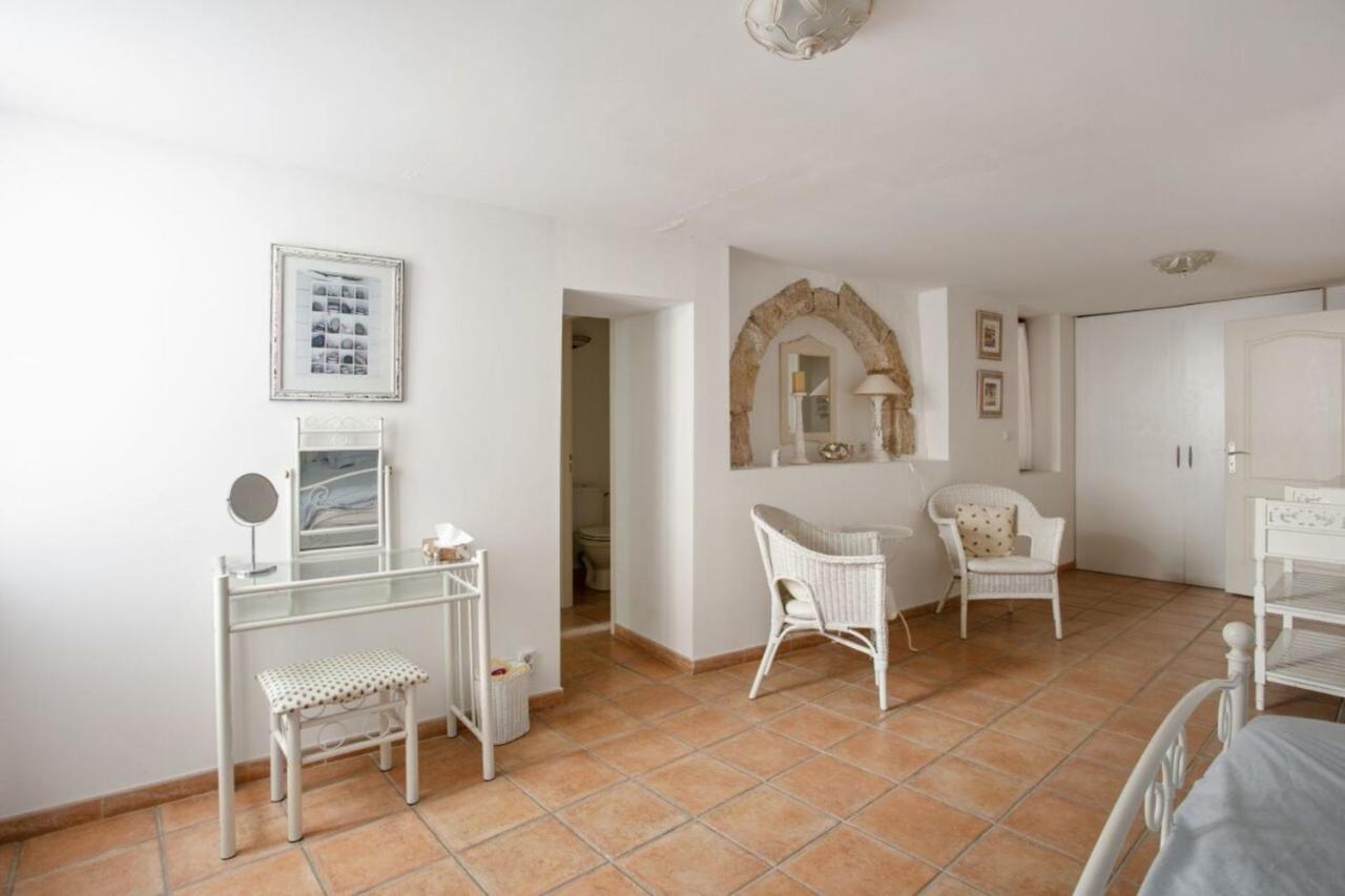 Charming And Quaint 2-Bed House In Marseillan Vila Exterior foto