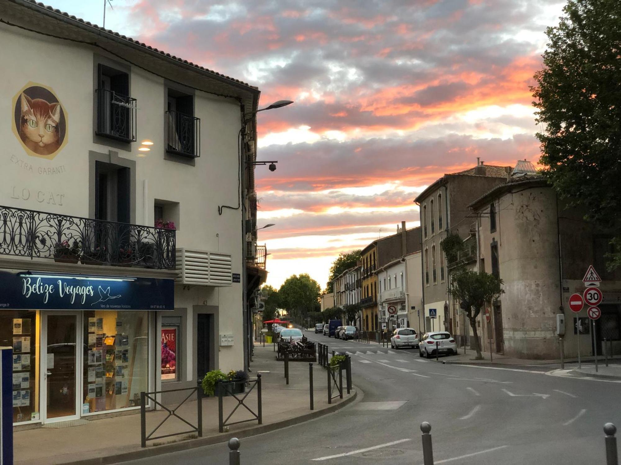 Charming And Quaint 2-Bed House In Marseillan Vila Exterior foto